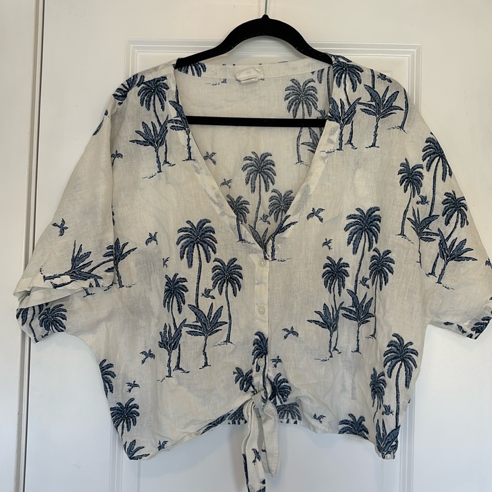 H&M x  Desmond & Dempsey linen blend top